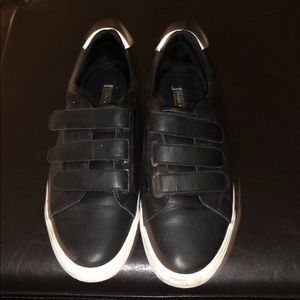 Louise et cie black sneakers